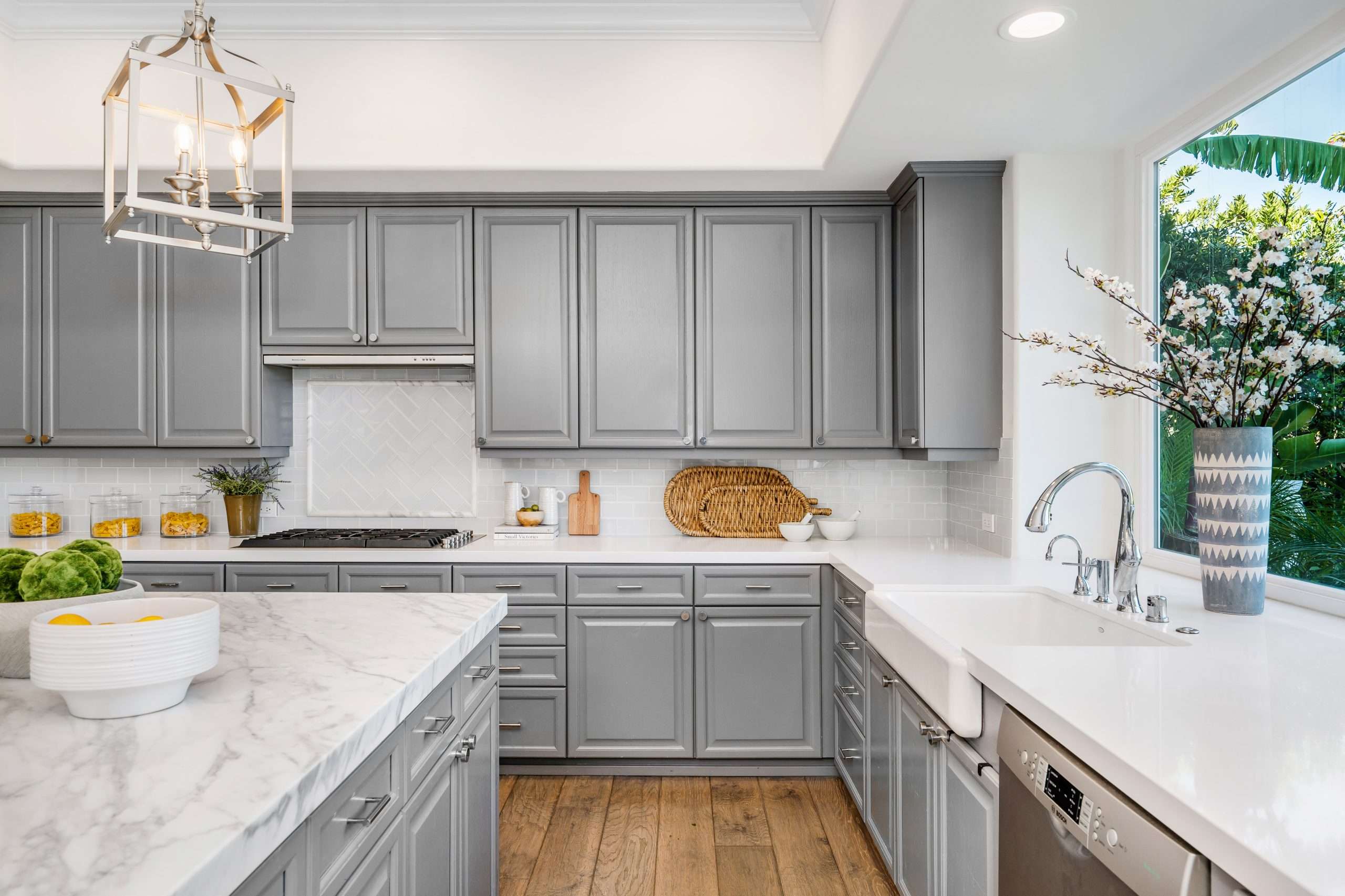 Marble vs. Granite: Which is Right for Your Home?