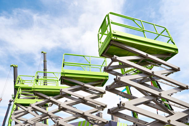 7 Ways How Renting Mobile Hydraulic Platforms Can Save You Money