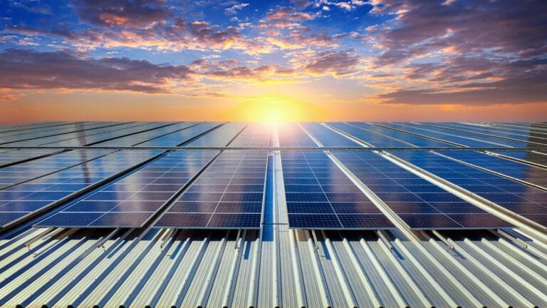 Benefits of Solar Roofing for Homeowners
