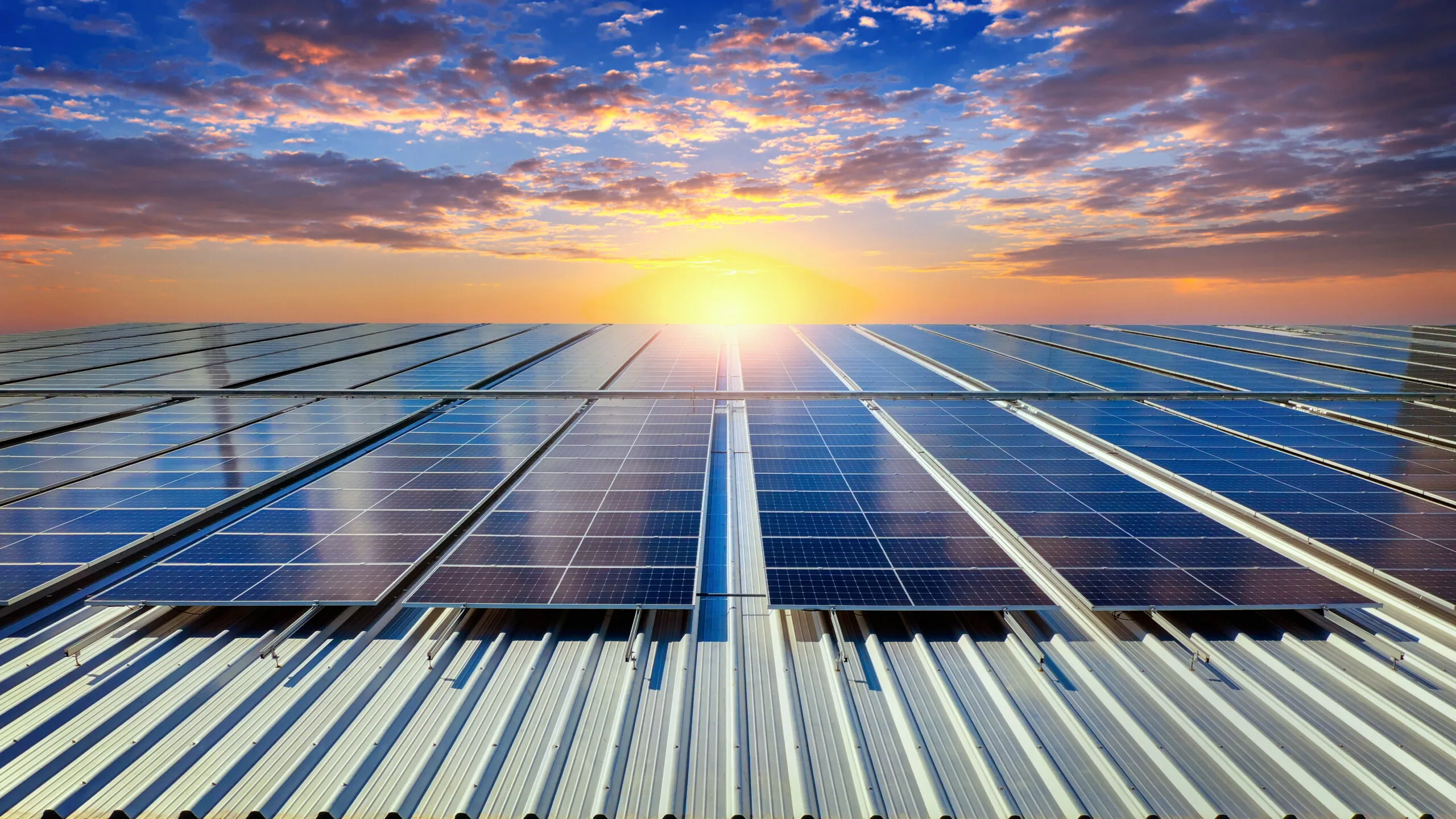 Benefits of Solar Roofing for Homeowners
