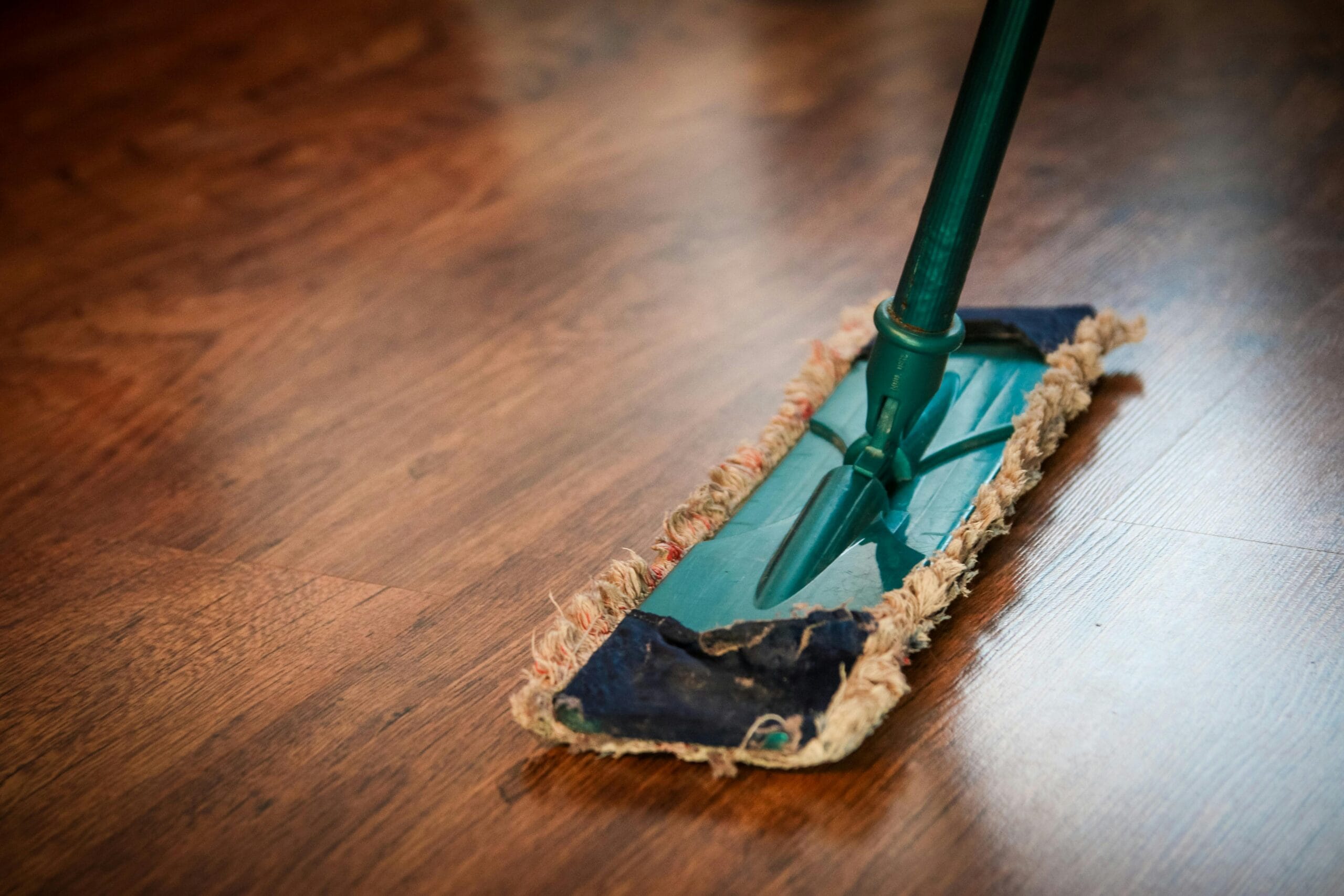Spotlight On Cleaning Franchises: Reasons To Invest