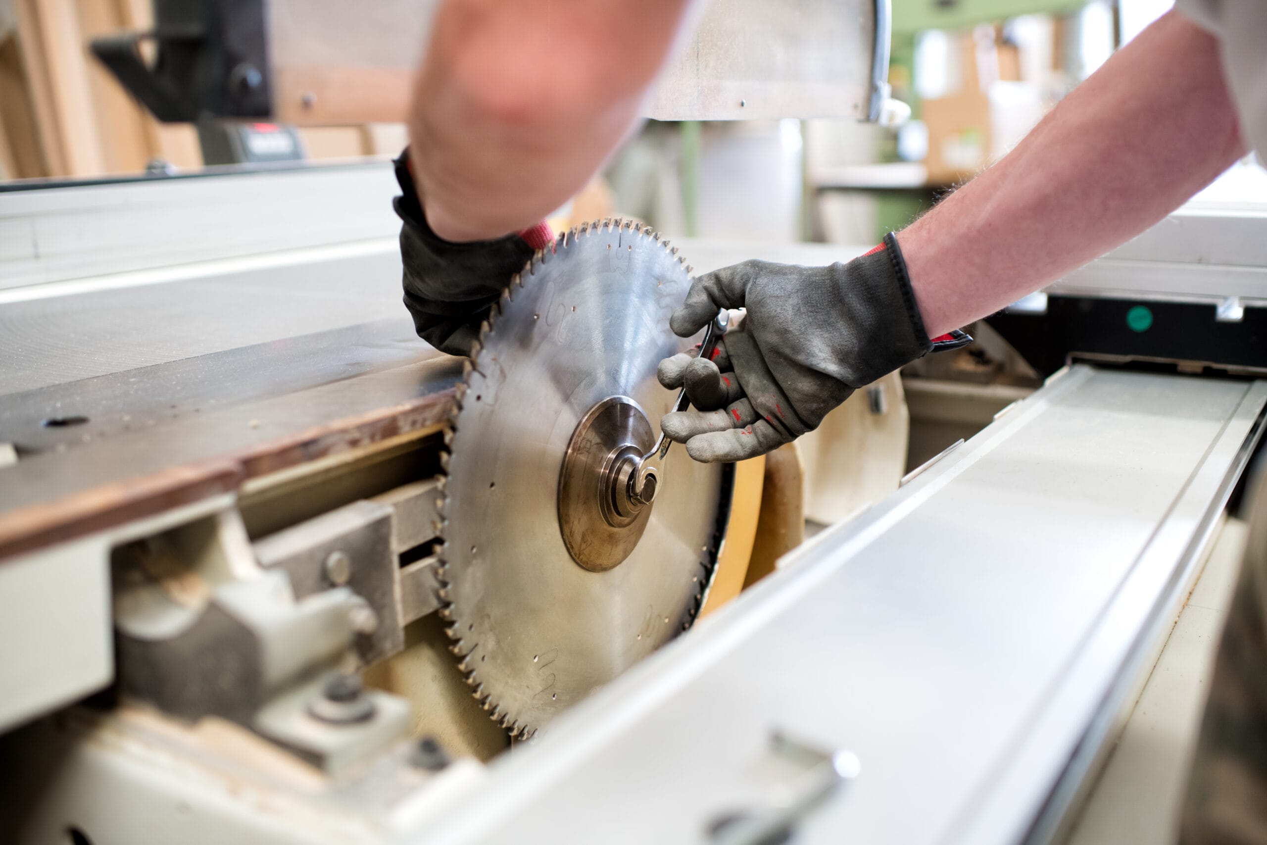 Ryobi 5-1/2 In. 18T Thin Kerf Carbide Circular Saw Blade: Your Secret Weapon for Smoother Cuts