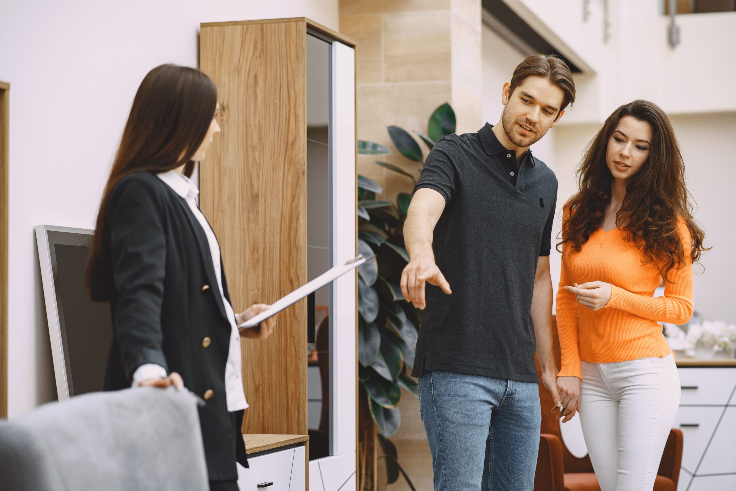 How Selling a House for Cash Can Help Avoid Mortgage Debt Complications
