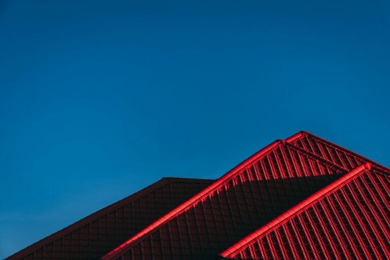 Choosing the Right Roofing Material for Your Climate: A Comprehensive Guide