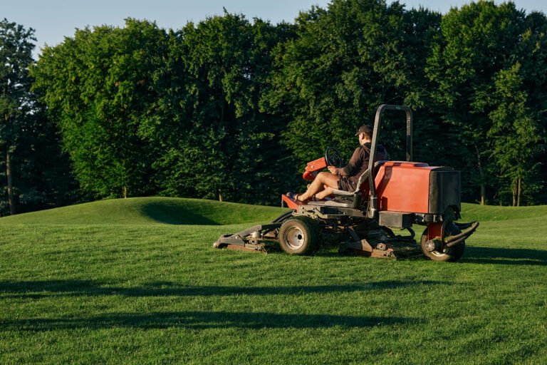 Reliable Lawn Mowing Service in Kansas City & Liberty, MO
