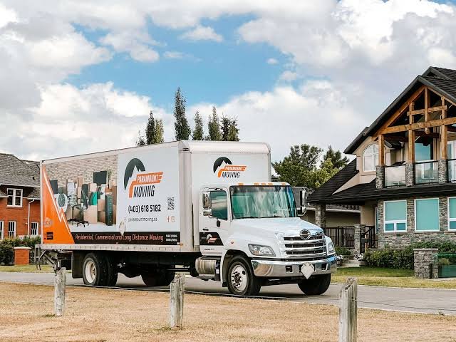 Specifics of professional relocation for warehouses